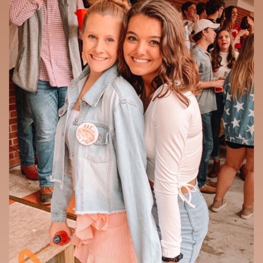 Meet your Posher, Mia